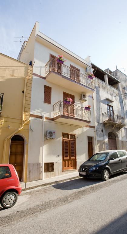 Апартаменти Casa Liberta Кастелламмаре-дель-Гольфо Екстер'єр фото